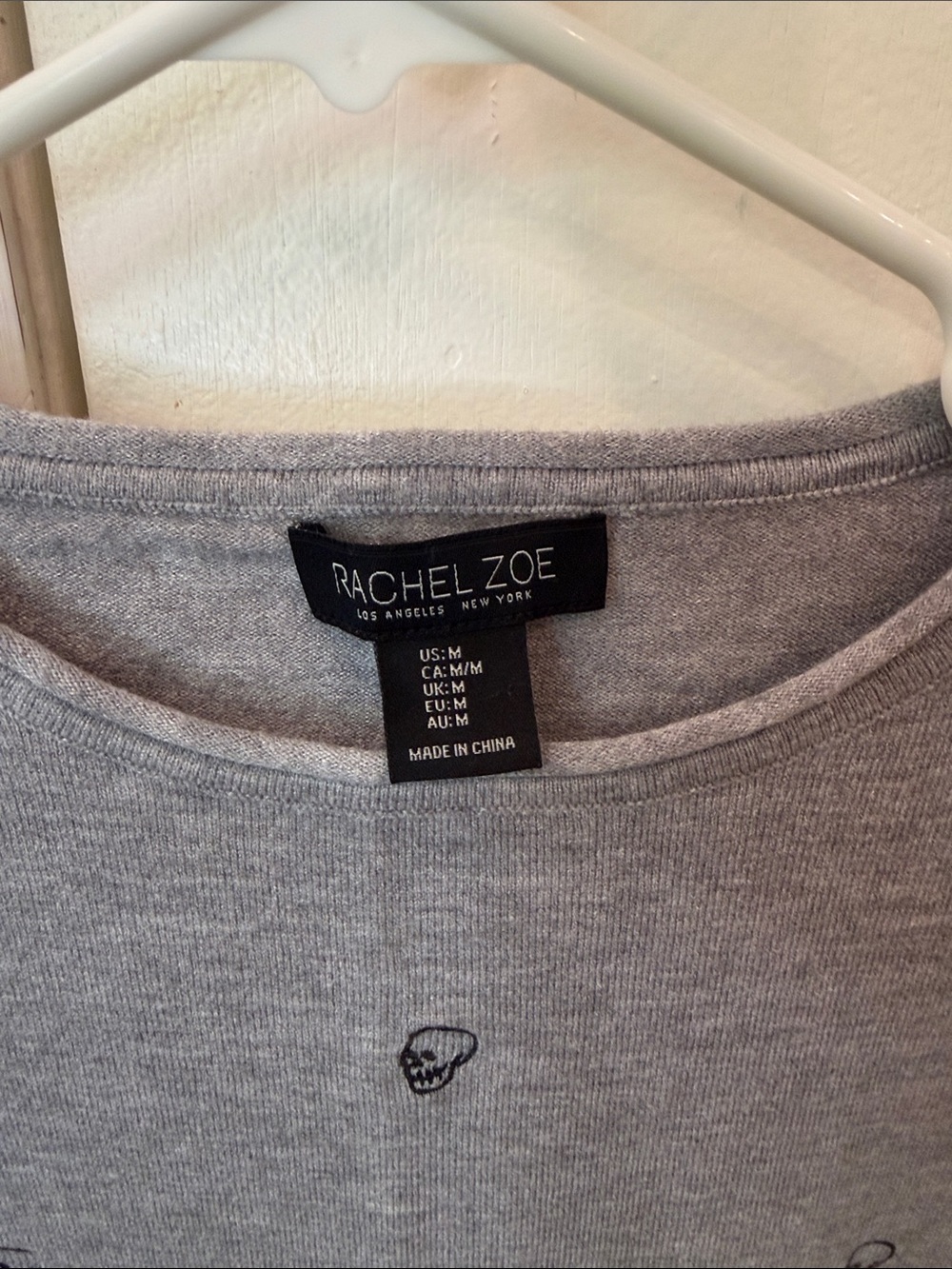 Rachel Zoe Gray Sweater with Skulls - Picture 2 of 4